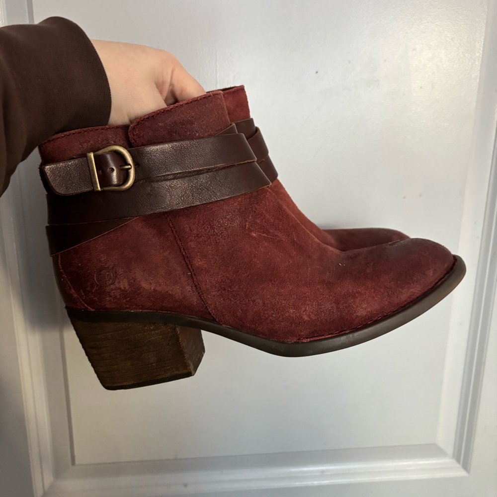 Born Women’s 9 Dark Red Leather Payton Distressed Ankle Boots